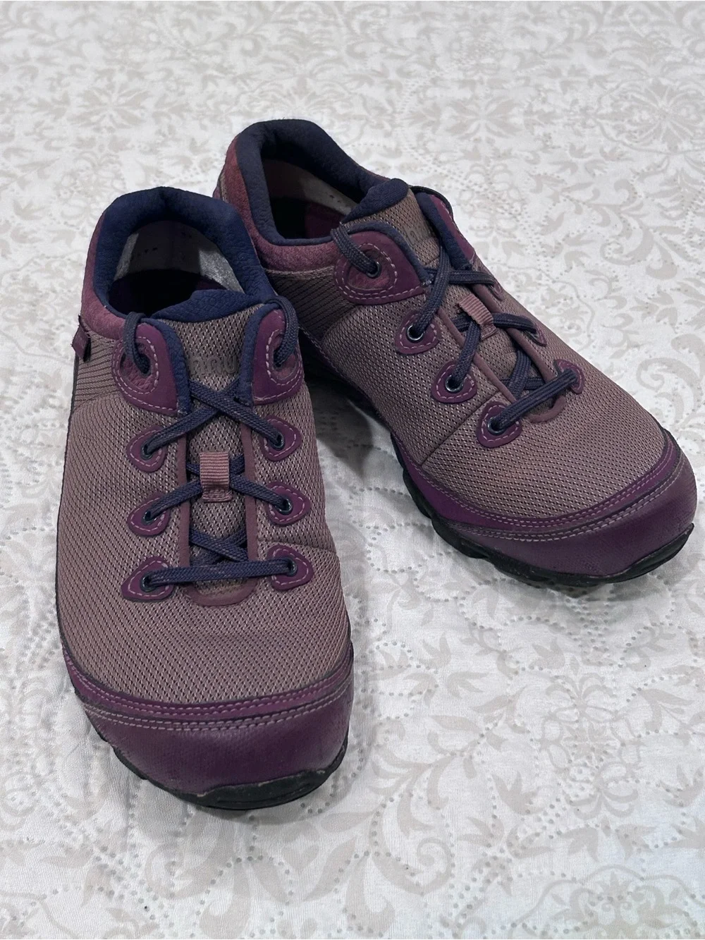 Ahnu Ripstop Sneakers 1101557 Womens Size 8 Waterproof Numentum Vibram Comfort